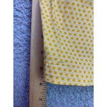 Load image into Gallery viewer, Lee Shorts Womens 18M Yellow Daisy AOP Summer Beachy Coastal Mature Streetwear