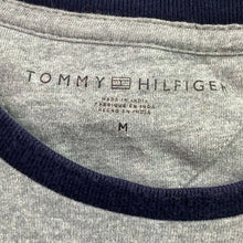 Load image into Gallery viewer, Tommy Hilfiger Shirt Mens Medium Spell Out Preppy Academia Everyday Streetwear