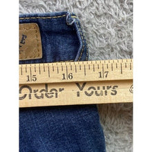 Load image into Gallery viewer, Levi Signature Jeans Womens 12 Embroidered Preppy Academia Streetwear Everyday