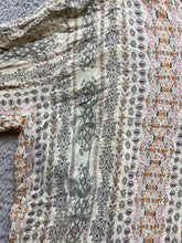 Load image into Gallery viewer, UMGEE Sweater Womens Small Beige Lagenlook Tunic Cardigan Crochet Lace Ladies