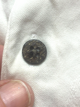 Load image into Gallery viewer, Hilo Hattie Shirt Adult Extra Large Beige Button Up Hawaiian Casual Silk Mens