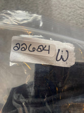 Load image into Gallery viewer, Chicos Jeans Womens 39x29 Black Denim Zip Fly Straight Leg 2.5 Short Platinum