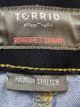 Load image into Gallery viewer, Torrid Jeans Women 22S(41x26.5) Bombshell Skinny Premium Stretch Destroyed Denim