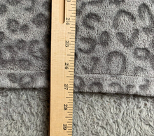 Load image into Gallery viewer, Zenergy By Chicos Sweatshirt Women 3 Gray Leopard Oversized Sherpa Fleece Hoodie
