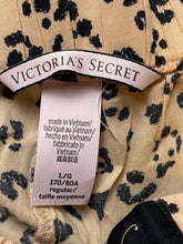 Load image into Gallery viewer, Victorias Secret Pants Womens Large Peach Leopard AOP Animal Straight Cut Lady