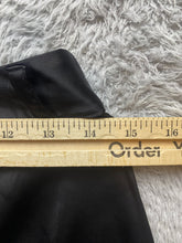 Load image into Gallery viewer, Sans Souci Shorts Womens Small 29x10 Black Pleated Spandex Stretch Bermuda NWT