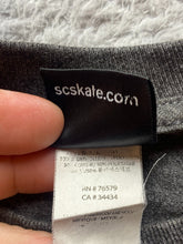 Load image into Gallery viewer, Santa Cruz Shirt Youth Medium Charcoal Gray Screaming Hand Skateboard Boys