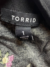 Load image into Gallery viewer, Torrid Skirt Womens 1 (35" Waist) Black AOP Flower Boho Faux Wrap Hi Low Rayon