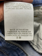 Load image into Gallery viewer, Levis Jeans Womens 8M (31x30) Blue Denim Mid Rise Straight Whiskered Signature