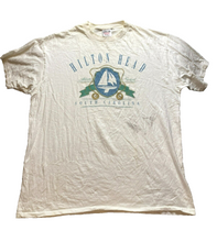 Load image into Gallery viewer, VTG Hilton Head Shirt Adult Extra Large Beige Single Stitch Sailing Boat 90s Men