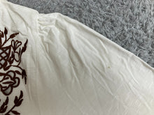 Load image into Gallery viewer, Emily Daniels Shirt Womens 2X White Boho Peasant Tunic Embroidered Plus Lady NWT