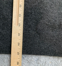 Load image into Gallery viewer, UNIQLO Sweater Adult Extra Large Black V-Neck Wool Blend Outerwear Pullover Mens