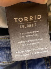 Load image into Gallery viewer, Torrid Jeans Womens 24 Plus Blue Denim Distressed Boyfriend Vintage Stretch