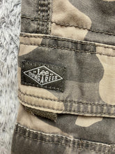 Load image into Gallery viewer, Lee Shorts Adult 40x10 Brown Camo Cargo Pockets Dungarees Outdoor Utility Mens