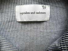 Load image into Gallery viewer, Cupcakes & Cashmere Jacket Womens Extra Large Raw Hem Button Up Collared Ladies