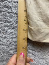 Load image into Gallery viewer, Esmara Shorts Womens 12 (37x8) Beige Flat Front Linen Slash Pocket Cuff Ladies