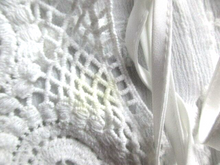 Load image into Gallery viewer, Daniel Rainn Shirt Womens 3X Crochet Lace Neckline Tassel Boho Cold Shoulder