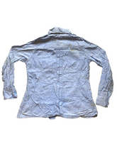 Load image into Gallery viewer, Vintage Chambray Shirt Womens 11 Blue Button Up Flap Pockets Patches 70s Ladies