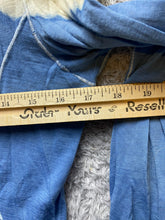 Load image into Gallery viewer, Ramblers Way Shirt Medium Ivory Blue 2 Tone Wool V-Neck USA Pullover Ladies