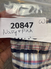 Load image into Gallery viewer, Vintage Looney Tunes Shirt Womens 14W/16W Navy Pink Tweety Bird Sylvester Plus