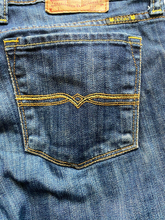 Load image into Gallery viewer, Lucky Brand Jeans Womens 8/29 (34x31) Blue Ringspun Dungarees Flare Denim Ladies