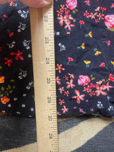 Load image into Gallery viewer, Torrid Shirt Womens 5 5X Black AOP Flower Rayon Spandex Boho Peasant Blouse Plus