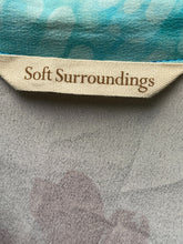 Load image into Gallery viewer, Soft Surroundings Shirt Womens Medium Blue AOP Floral Boho Silk Button Up Tunic