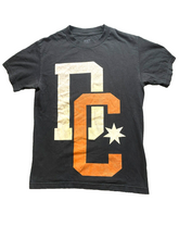 Load image into Gallery viewer, DC Shirt Adult Small Black Big Logo Spell Out Streetwear Skater Casual Mens