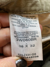 Load image into Gallery viewer, Wrangler Pants Adult 38x32 Taupe Riggs Carpenter Workwear Cargo Pockets Mens