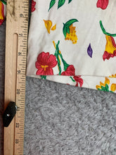 Load image into Gallery viewer, Cathy Daniels 2 Piece Set Womens Large AOP Flower Polo Shirt & Shorts Outfit