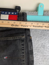 Load image into Gallery viewer, VTG Tommy Hilfiger Jeans Adult 31x34 Black Denim Streetwear Skater Baggy Mens