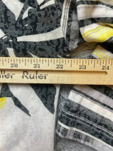 Load image into Gallery viewer, Zenergy by Chicos Shirt Womens 2 (Large) Boxy Artsy AOP Flower Boho Peasant Lady