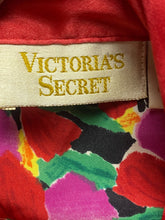 Load image into Gallery viewer, VTG Victoria’s Secret Robe Womens Small Red Green AOP Flower Sleepwear Kimono