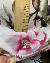 Load image into Gallery viewer, Show Me Your Mumu Robe Womens O/S Pink Green AOP Flower Brie Wrap Tunic Kimono