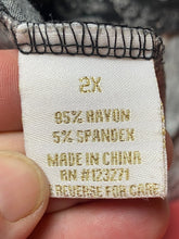 Load image into Gallery viewer, Riley & James Dress Womens 2X Black White AOP Paisley Floral Boho Rayon Spandex