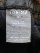 Load image into Gallery viewer, Torrid Jeans Womens Extra Large (38X27) Black Denim Skinny Distressed Ladies