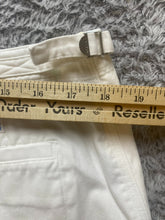 Load image into Gallery viewer, Lauren Ralph Lauren Shorts Womens 16x6 White Flat Front Chino Solid Casual Lady