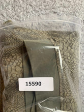 Load image into Gallery viewer, XCVI Leggings Womens Medium (31.9x29) Olive Green Croco Skin Print Rayon Spandex