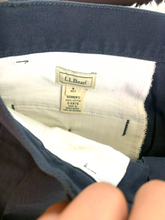 Load image into Gallery viewer, LL Bean Jeans Womens 8 (29x26) Petite Black Denim Straight Pleated Trouser Chino