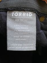 Load image into Gallery viewer, Torrid Jeans Womens Extra Large (38X27) Black Denim Skinny Distressed Ladies