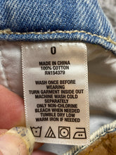 Load image into Gallery viewer, Aero Shorts Womens 0 (27x3) Blue Denim Whiskered Distressed Mom Cuffed Jean