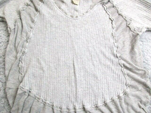 Load image into Gallery viewer, Free People Shirt Womens Small Oversized Waffle Knit Flowy Rayon Spandex Gray