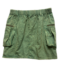 Load image into Gallery viewer, Earthbound Trading Co Skirt Womens Large (32x17) Cargo Pockets A-Line Straight