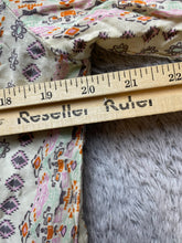 Load image into Gallery viewer, UMGEE Sweater Womens Small Beige Lagenlook Tunic Cardigan Crochet Lace Ladies