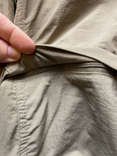 Load image into Gallery viewer, Columbia Pants Adult 42x32 Khaki Convertible Cargo Utility Hiking Outdoor Mens