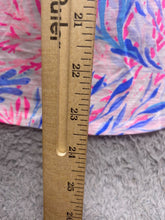 Load image into Gallery viewer, Lily Pulitzer Shirt Womens Extra Small Pink Blue Etta V-Neck Short Sleeve Ladies