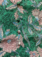 Load image into Gallery viewer, Torrid Shirt Womens 00 Green AOP Flower Hippie Peasant Boho Button Up Plus Lady