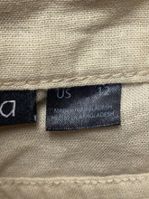 Load image into Gallery viewer, Esmara Shorts Womens 12 (37x8) Beige Flat Front Linen Slash Pocket Cuff Ladies