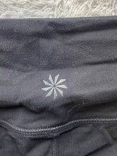 Load image into Gallery viewer, Athleta Leggings Women Small (27x24) Black Stretch Elastic Waist Yoga Gym Sporty