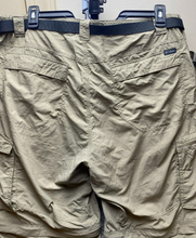 Load image into Gallery viewer, Columbia Pants Adult 42x32 Khaki Convertible Cargo Utility Hiking Outdoor Mens